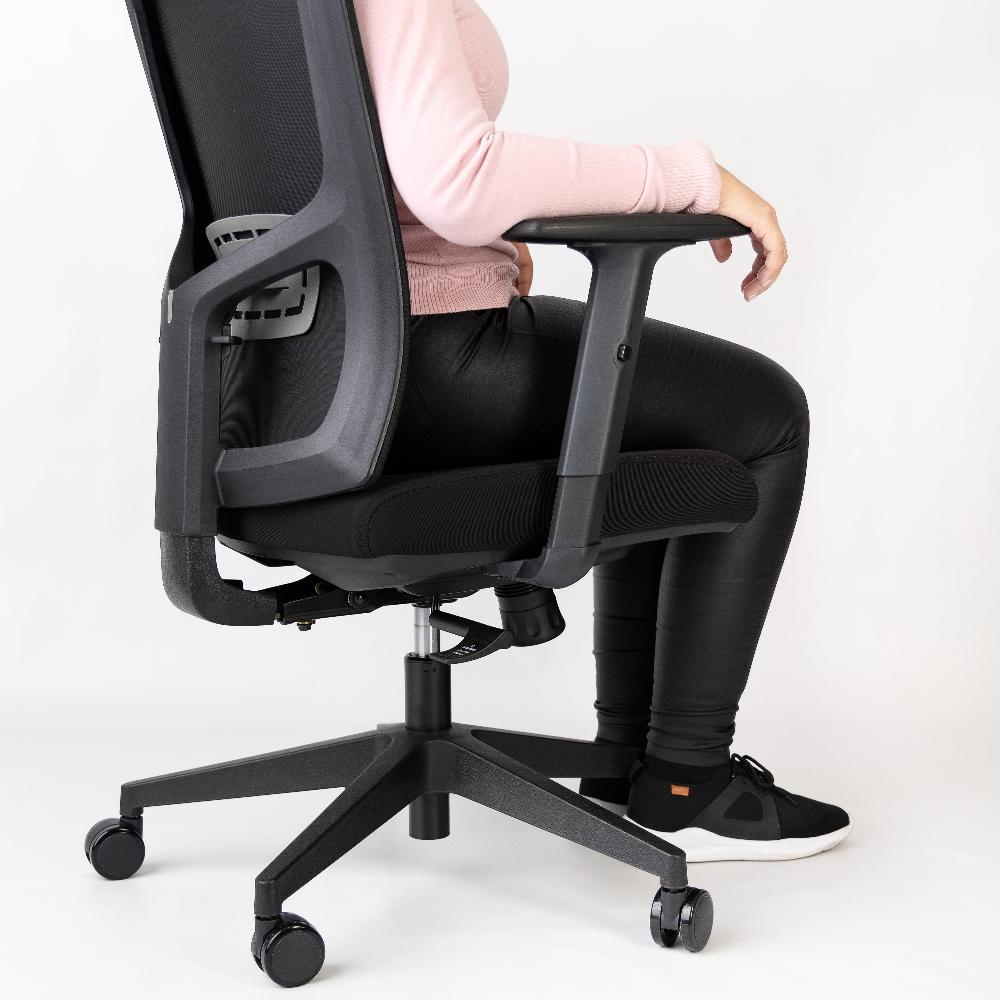 Unique Plus Preta - Cadeira Ergonômica de Escritório